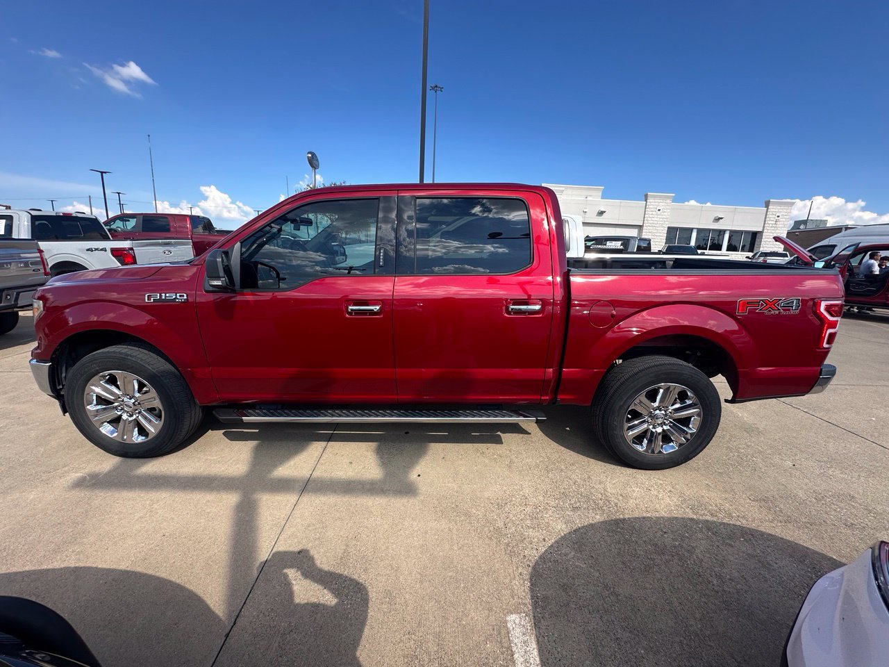 Used 2018 Ford F150 XLT w/ Equipment Group 302A Luxury AWD/4WD image 12