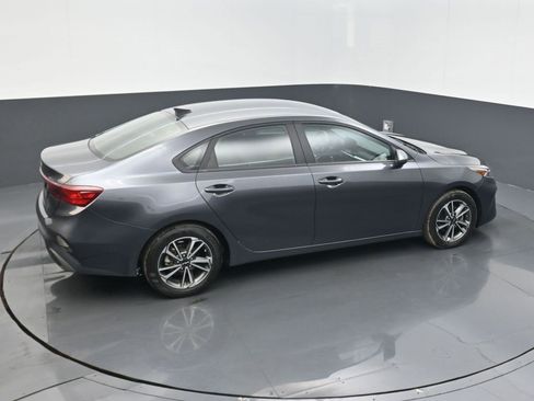 Used 2023 Kia Forte LXS image 17