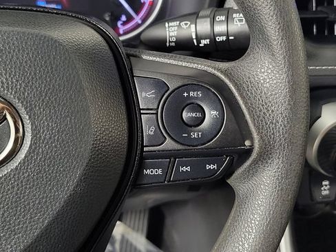 Used 2023 Toyota RAV4 XLE FWD image 25