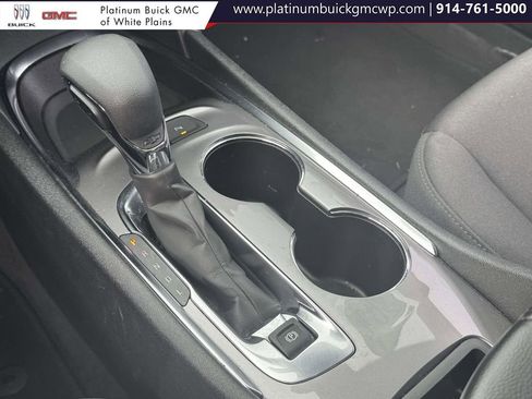 Used 2024 Chevrolet Malibu LT image 28