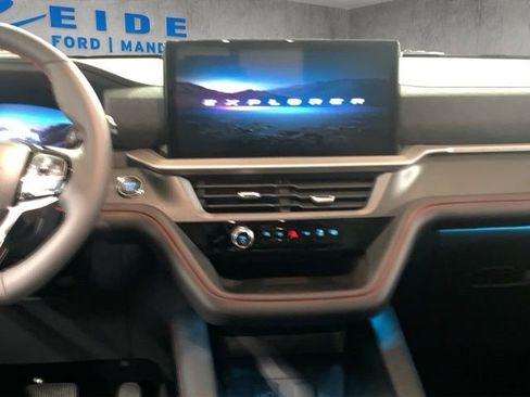 New 2026 Ford Explorer ST-Line w/ ST-Line Street Pack AWD/4WD image 11