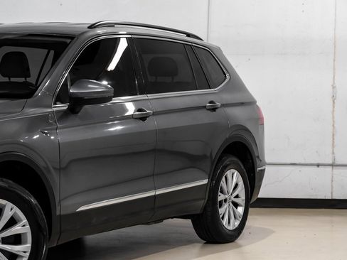Used 2018 Volkswagen Tiguan SE image 6