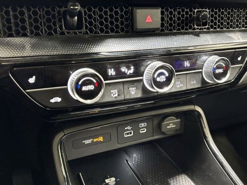 Used 2024 Honda CR-V EX-L image 3