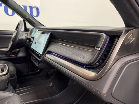 Used 2022 Rivian R1T Adventure image 12