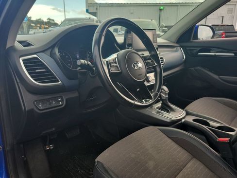 Used 2021 Kia Seltos S AWD/4WD image 10
