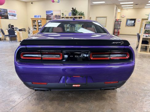 Used 2023 Dodge Challenger SRT Hellcat RWD image 9