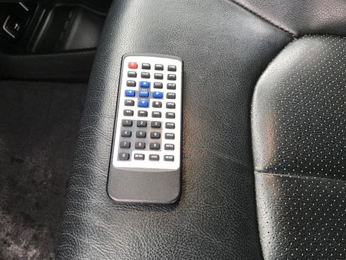 Used 2018 Chrysler Pacifica Touring-L w/ Premium Audio Group image 31