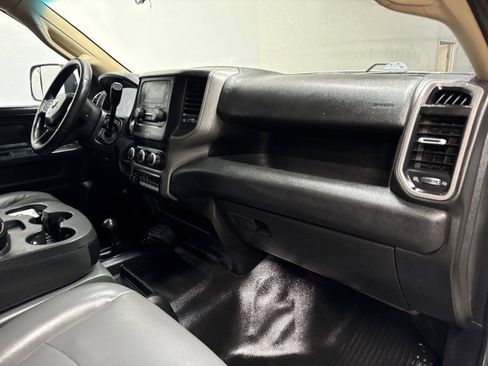 Used 2019 RAM 3500 Tradesman w/ Chrome Appearance Group image 20