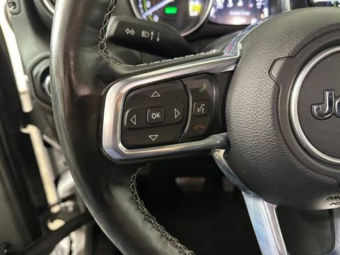 Used 2023 Jeep Wrangler Unlimited Sahara w/ Cold Weather Group image 15