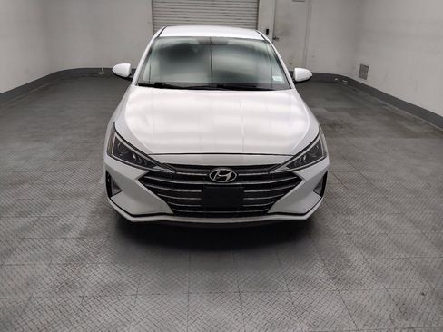 Used 2019 Hyundai Elantra SE w/ Cargo Package FWD image 14