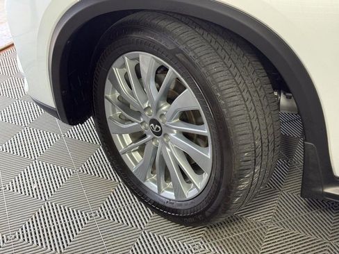 Used 2023 INFINITI QX50 Luxe AWD/4WD image 16