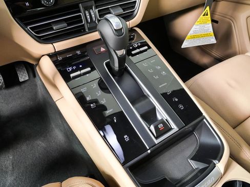 New 2026 Porsche Macan S AWD/4WD image 18