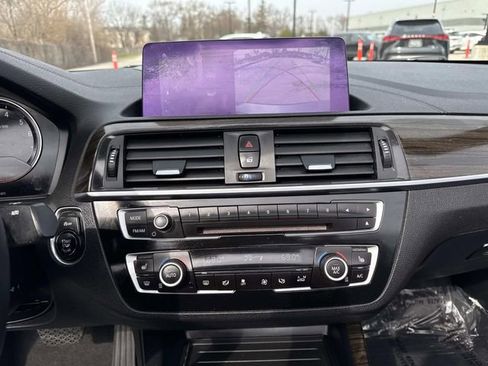 Used 2018 BMW 230i xDrive Convertible AWD/4WD image 18