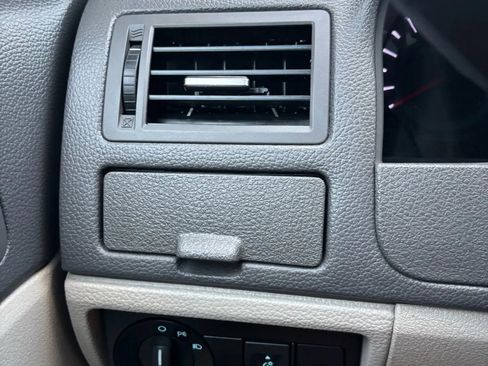 Used 2012 Ford Fusion S image 27