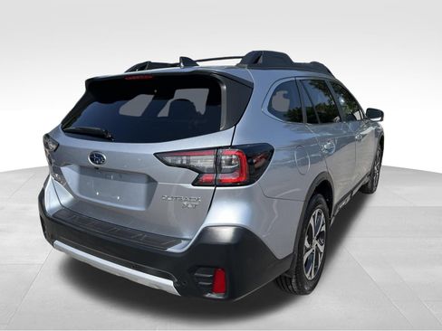 Used 2021 Subaru Outback Limited XT w/ Popular Package #2 AWD/4WD image 5