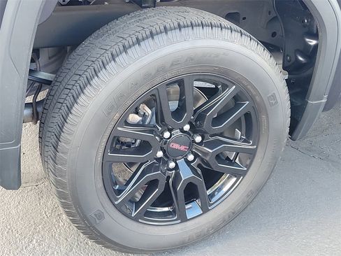 Used 2023 GMC Sierra 1500 Elevation image 29