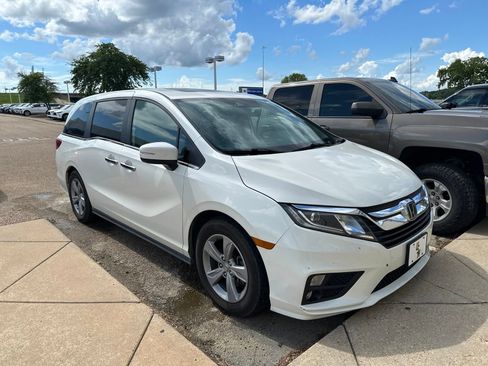 Used 2019 Honda Odyssey EX-L image 3
