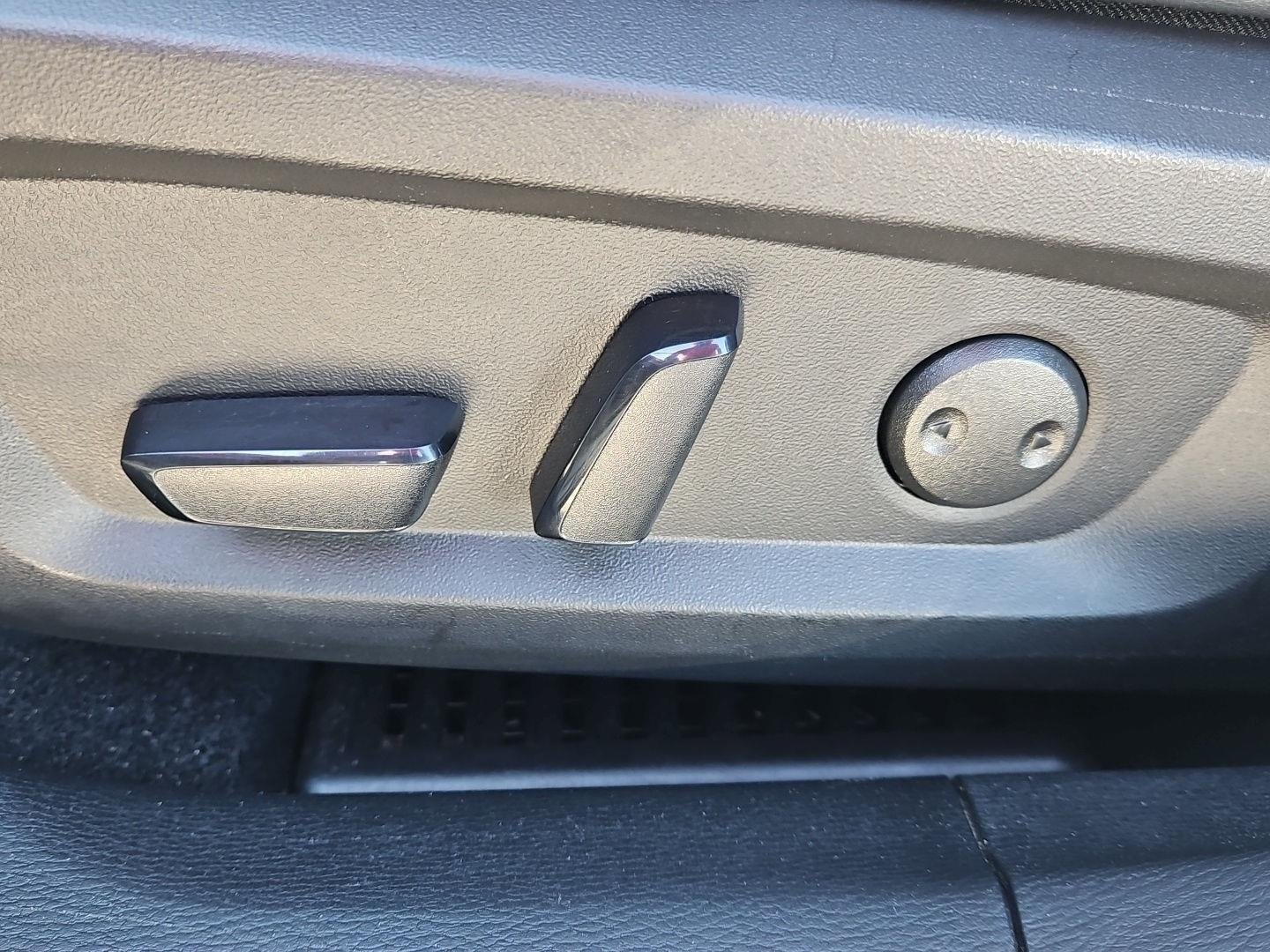 Used 2024 Mitsubishi Outlander AWD image 19