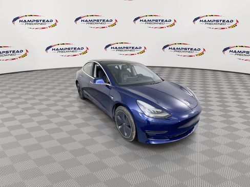 Used 2020 Tesla Model 3 Long Range AWD/4WD image 2