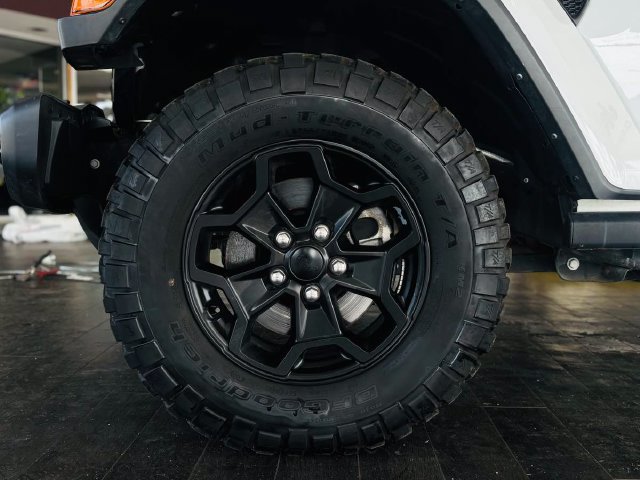 Used 2023 Jeep Gladiator Sport AWD/4WD image 30