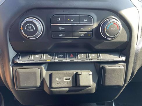 Used 2022 Chevrolet Silverado 1500 Custom RWD image 38