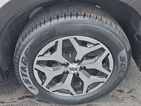 Certified 2023 Subaru Forester Premium AWD/4WD image 26