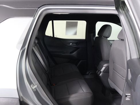 Used 2025 Chevrolet Equinox LT w/ Safety and Technology Package image 32