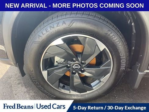 Used 2023 Nissan Rogue SV w/ SV Premium B Package image 14