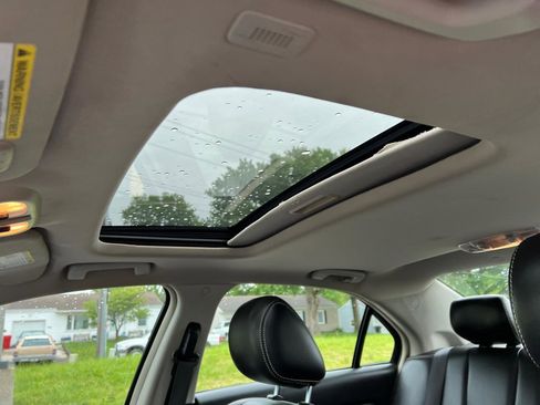 Used 2012 Ford Fusion SEL FWD image 23