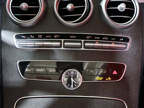 Used 2021 Mercedes-Benz C 300 Cabriolet image 26