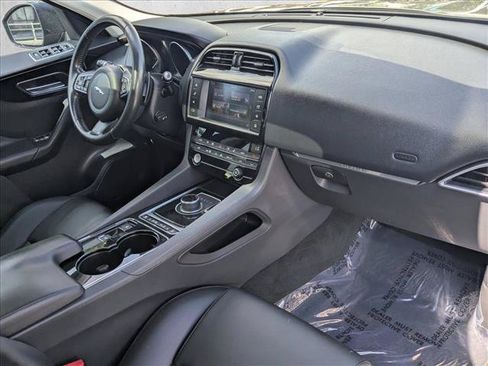 Used 2017 Jaguar F-PACE Premium AWD/4WD image 20
