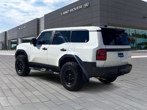 Used 2025 Toyota Land Cruiser image 3