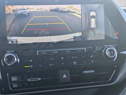 Used 2020 Toyota Highlander Limited image 15