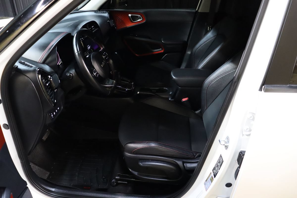 Used 2023 Kia Soul GT-Line FWD image 26