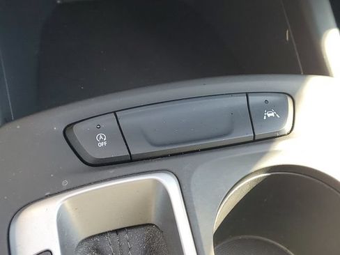 Used 2024 Chevrolet Trax LS FWD image 23
