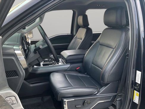 Used 2022 Ford F150 Lariat w/ Trailer Tow Package image 21