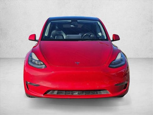 Used 2021 Tesla Model Y Long Range image 2