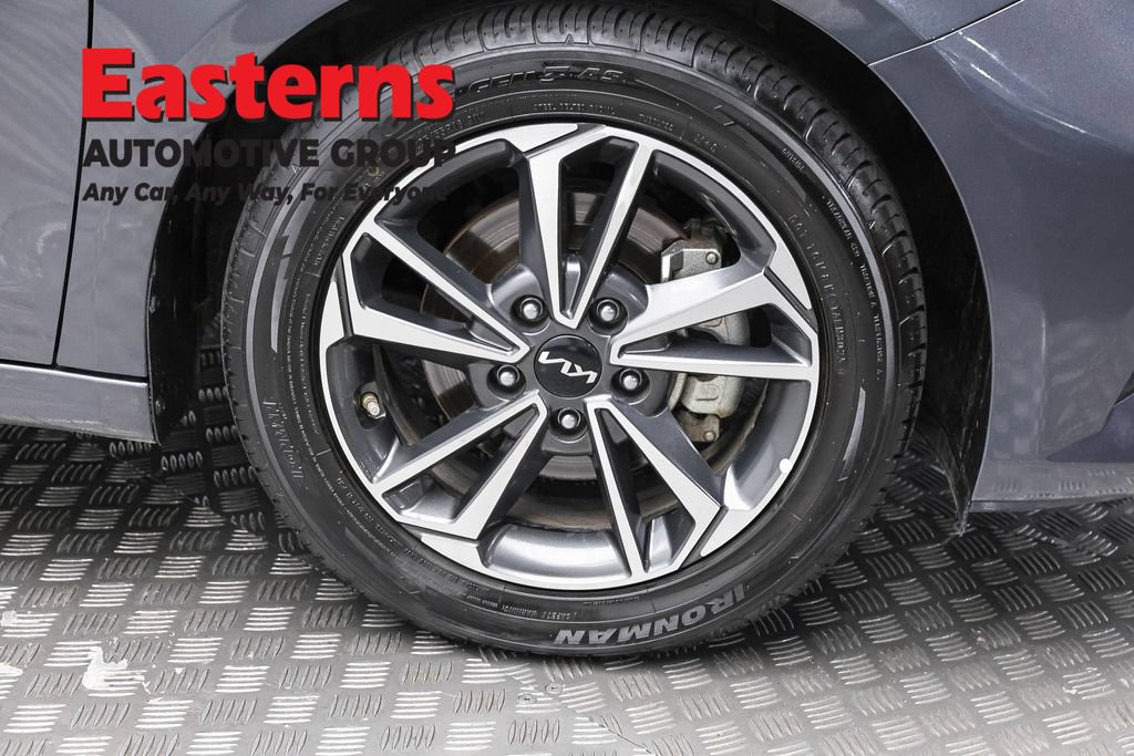 Used 2024 Kia Forte LXS FWD image 31