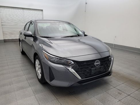 Used 2025 Nissan Sentra S FWD image 13