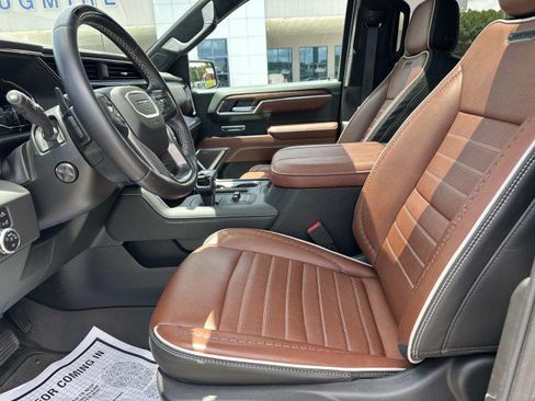 Used 2025 GMC Sierra 1500 Denali Ultimate AWD/4WD image 9