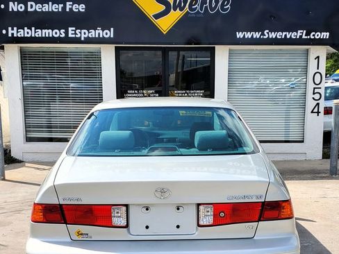 Used 2000 Toyota Camry LE image 12