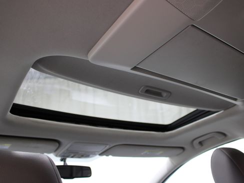 Used 2013 Honda Odyssey Touring image 22