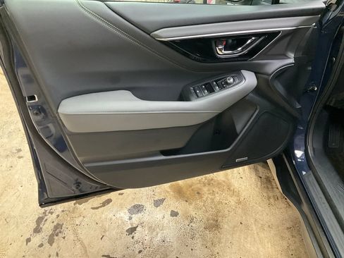 Used 2025 Subaru Outback Onyx Edition AWD/4WD image 16
