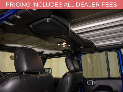 Used 2019 Jeep Wrangler Unlimited Sahara AWD/4WD image 8
