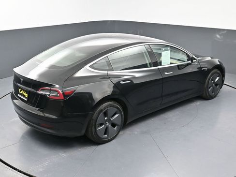 Used 2019 Tesla Model 3 Standard Range Plus image 47