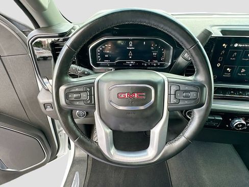 Used 2025 GMC Sierra 1500 SLT RWD image 11