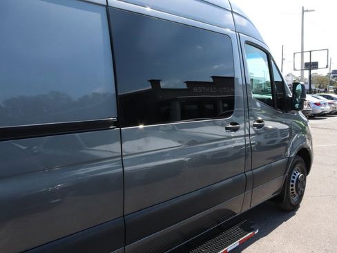 Used 2022 Mercedes-Benz Sprinter 4500 w/ Parking Package image 6