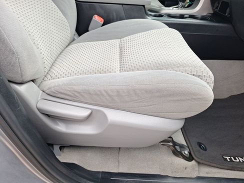 Used 2011 Toyota Tundra 2WD Double Cab image 34