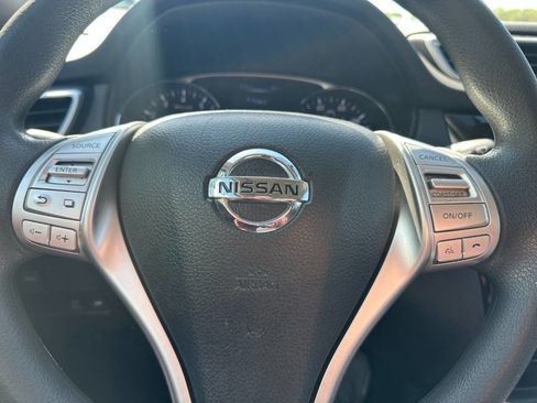 Used 2014 Nissan Rogue SV AWD/4WD image 19
