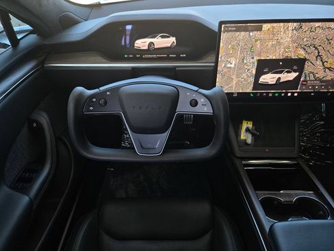 Used 2023 Tesla Model S AWD/4WD image 15